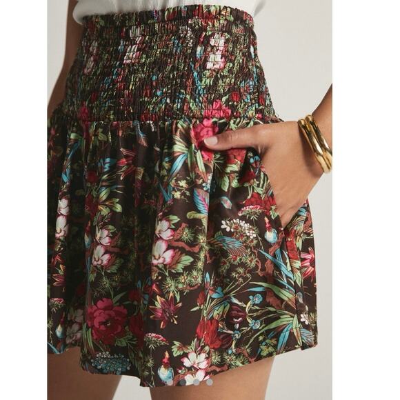 Anthropologie High Rise Silky Smocked Pull On Shorts Brown Women's Size Large - Picture 3 of 8